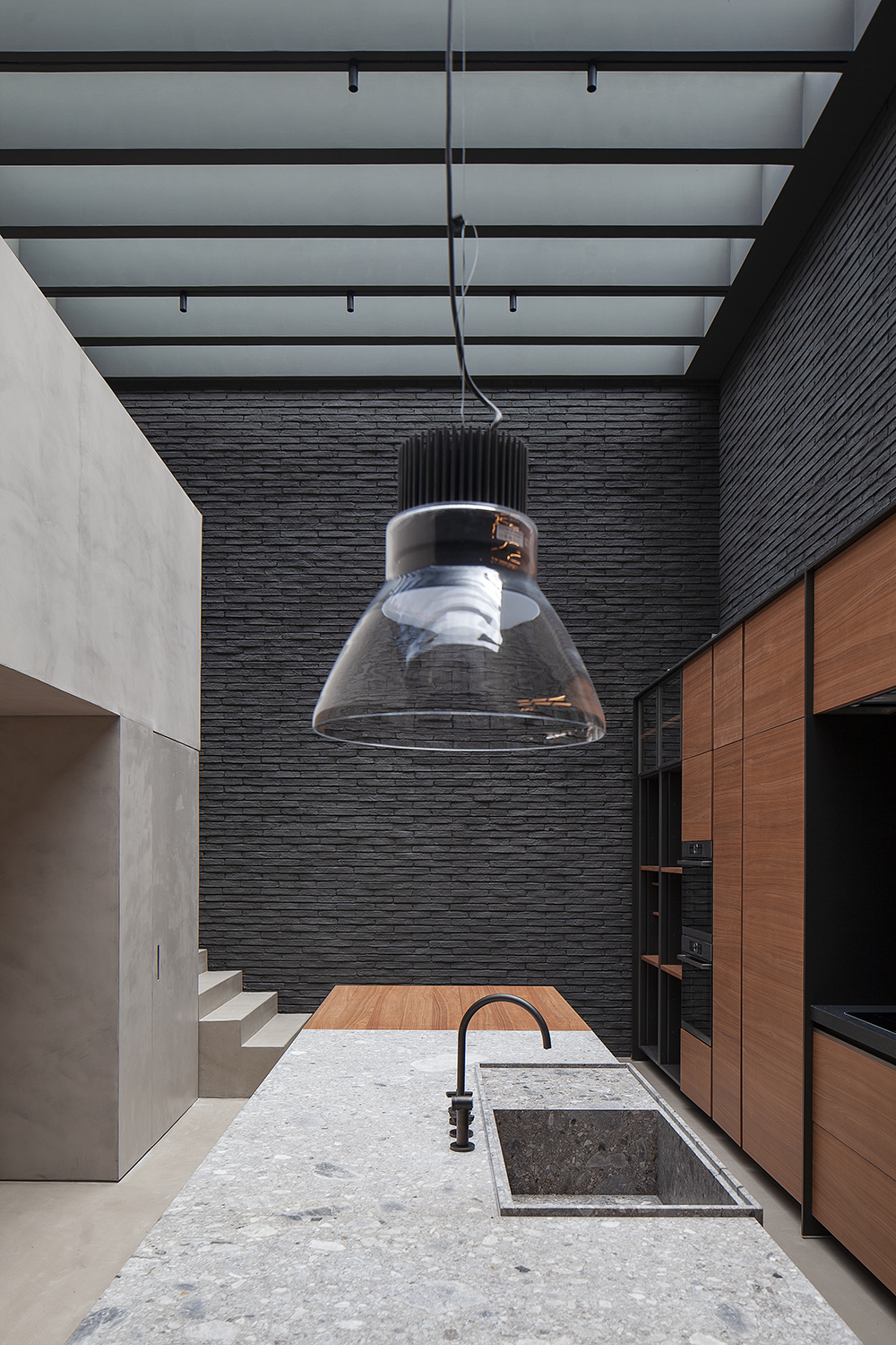 Molteni&C Flagship Store by Schaller, Bogota — photograph by Mateo Pérez for DE NUTTE STUDIO