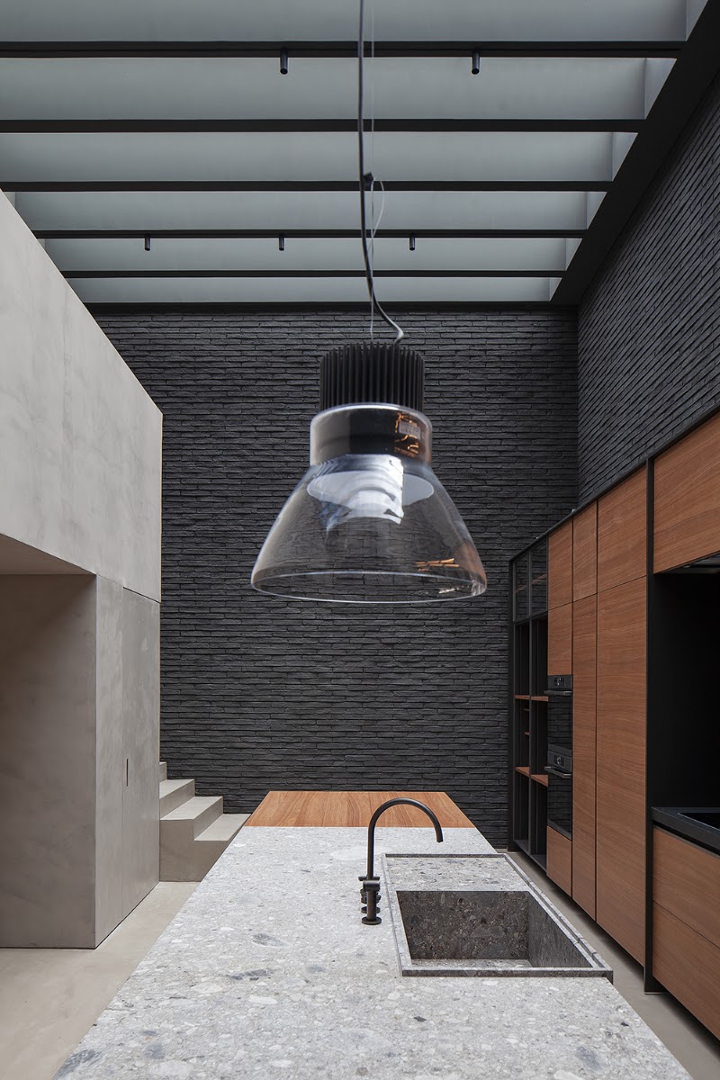 Molteni&C Flagship Store by Schaller, Bogota — photograph by Mateo Pérez for DE NUTTE STUDIO