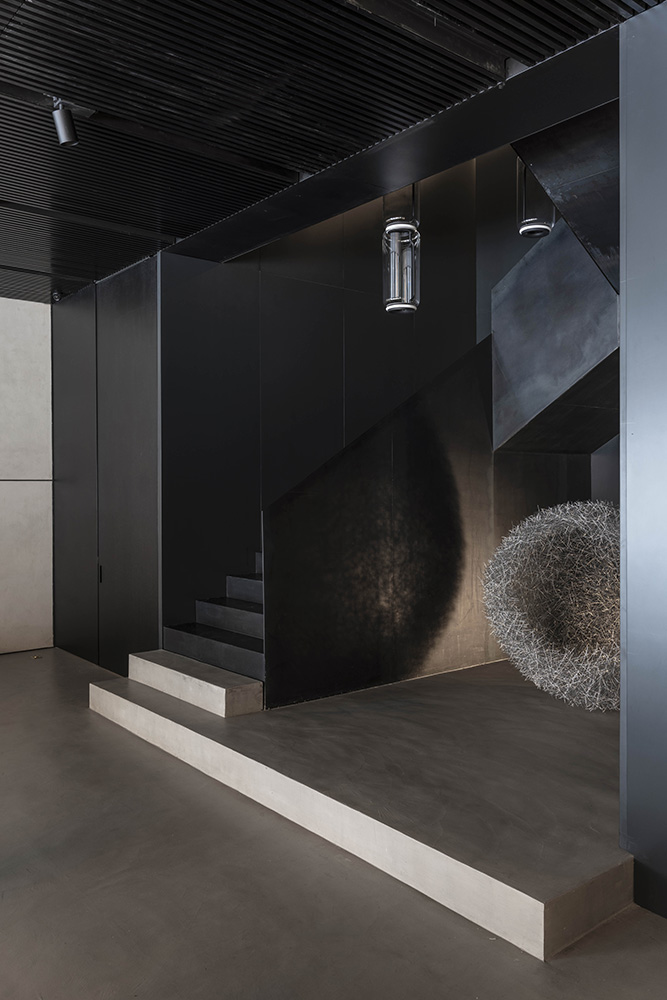 Minotti Flagship by Schaller, Bogota — photograph by Mateo Pérez for DE NUTTE STUDIO