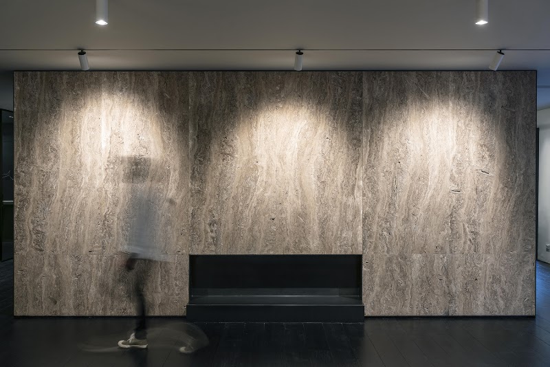Minotti Flagship by Schaller, Bogota — photograph by Mateo Pérez for DE NUTTE STUDIO