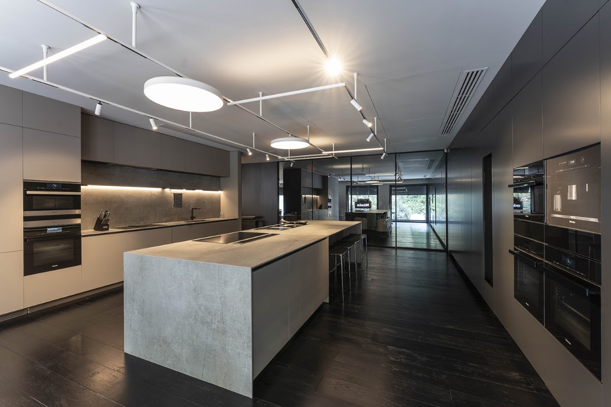 Minotti Flagship by Schaller, Bogota — photograph by Mateo Pérez for DE NUTTE STUDIO
